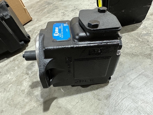 425817.8274 Bombas hidráulicas Kalmar Reach Stacker Parts