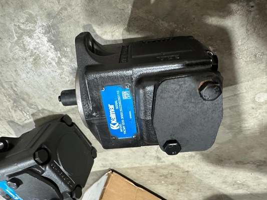 425817.8274 Bombas hidráulicas Kalmar Reach Stacker Parts