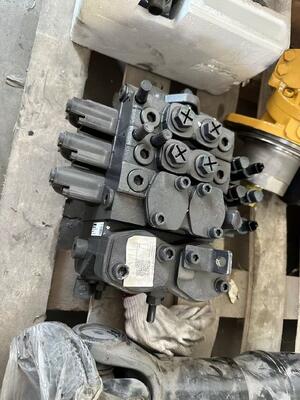 150602020002B válvula multivias 	Peças de Reach Stacker Sany